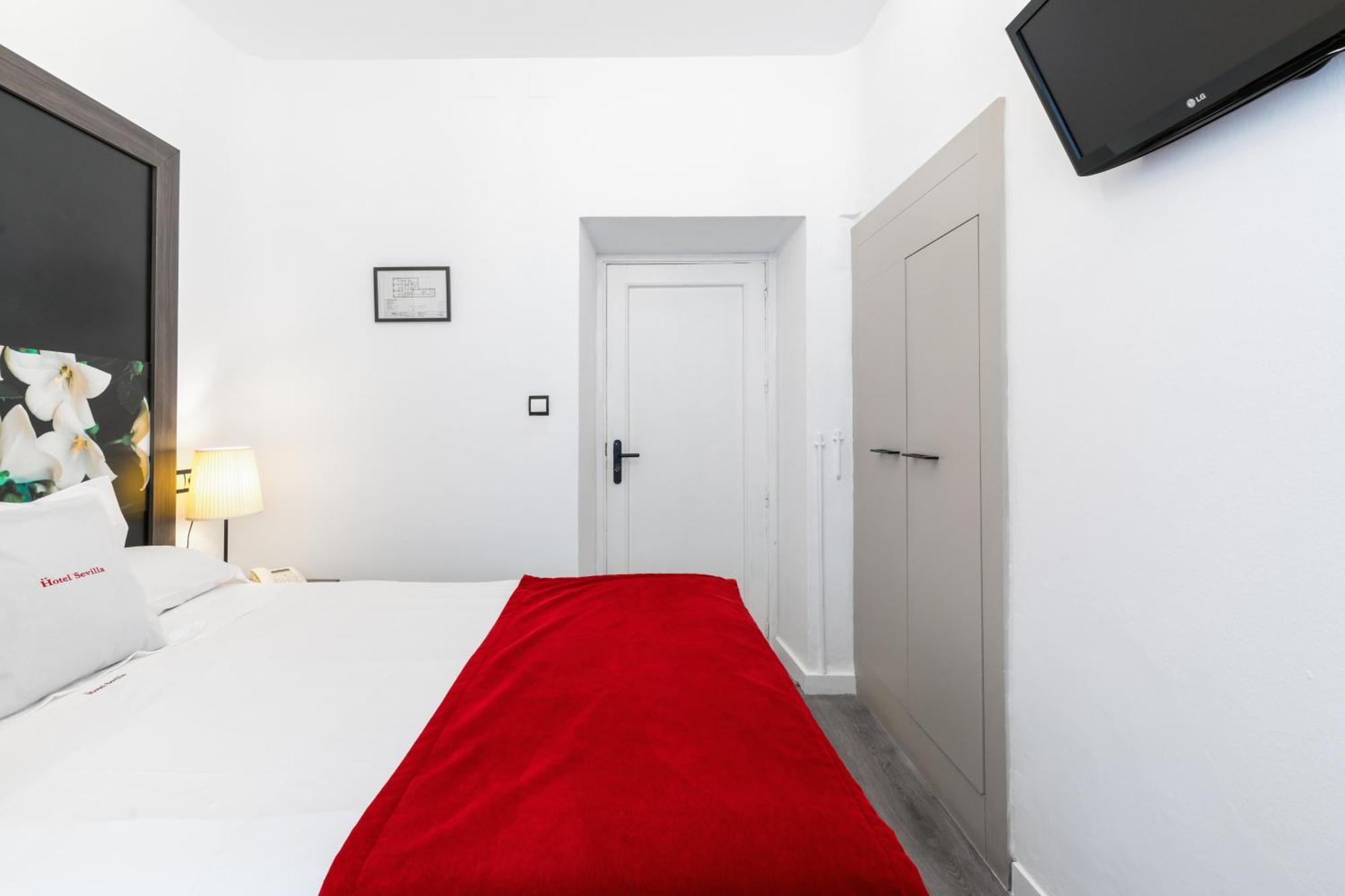 Hotel Sevilla Room photo